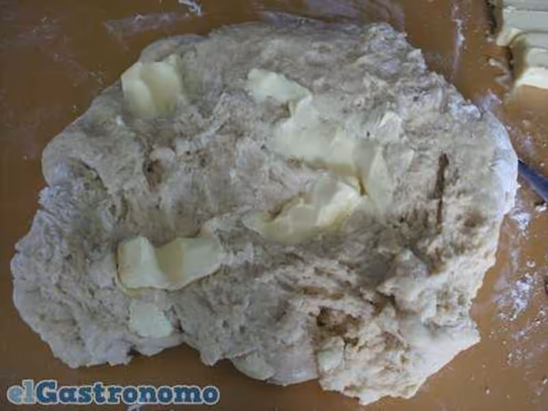 Incorporación de la manteca a la masa Incorporación de la manteca a la masa